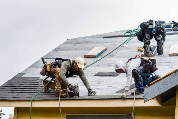 Professional Roofing technician working in Glen Wild, NY
